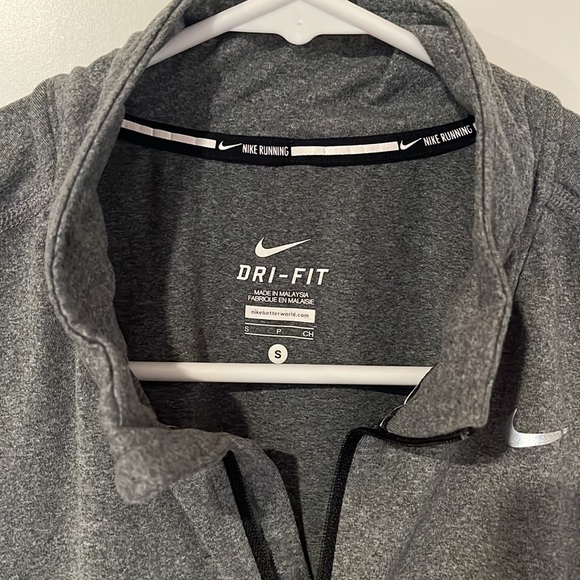 Nike Element 1/4 Zip Long Sleeve Running Top - Picture 3 of 7